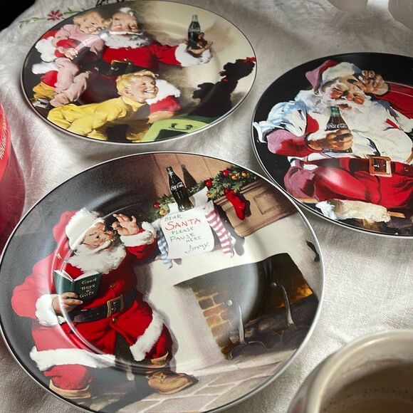 Lot of 3 Coca-Cola Santa plates in original box. - Picture 1 of 8